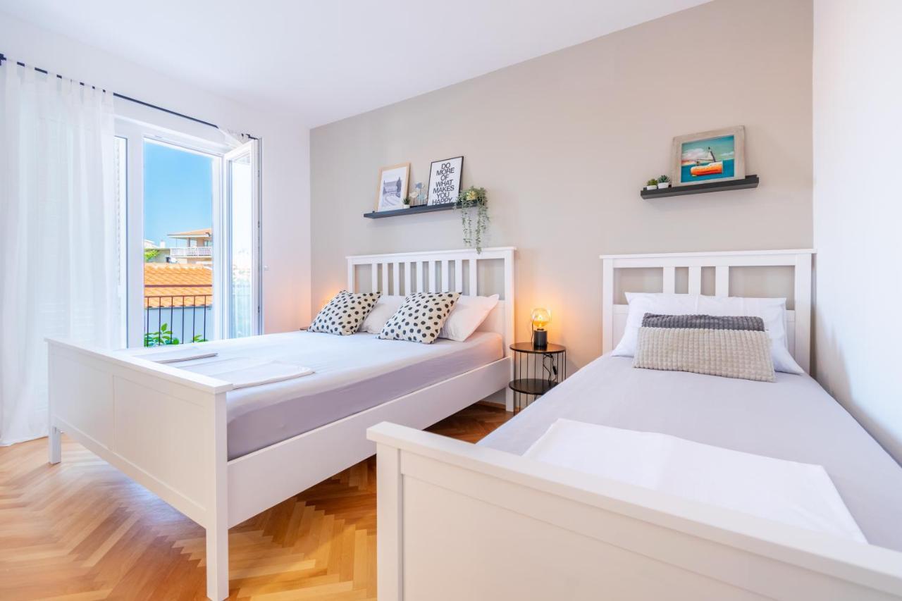 Apartmani Zora Makarska Eksteriør bilde