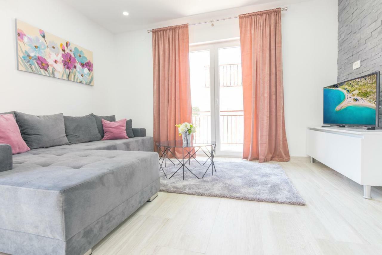 Apartmani Zora Makarska Eksteriør bilde